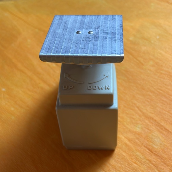 Postage scale - Picture 3 of 3